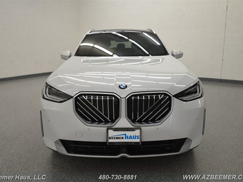 Used 2025 BMW X3 xDrive30i w/ Premium Package AWD/4WD image 6