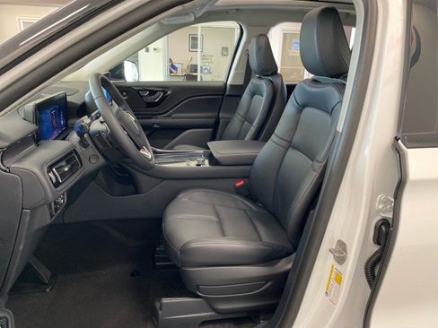 New 2025 Lincoln Aviator AWD w/ Jet Appearance Package image 15