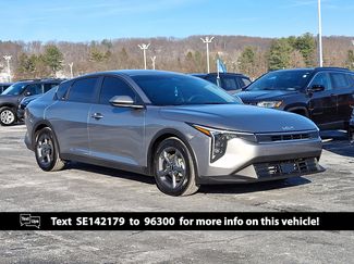 Used 2025 Kia K4 LXS video 1