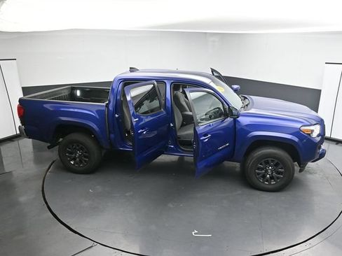 Used 2023 Toyota Tacoma SR5 AWD/4WD image 38