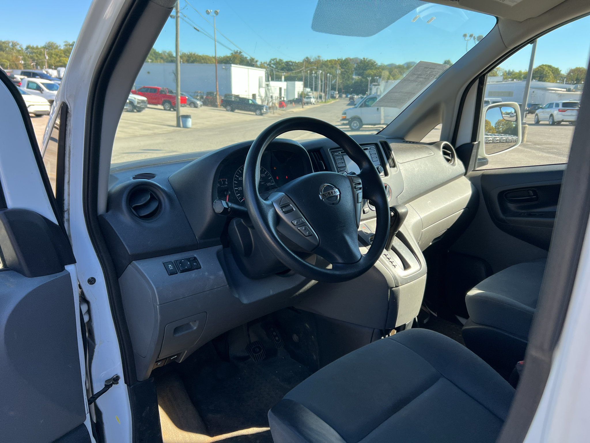 Used 2019 Nissan NV200 SV FWD image 12