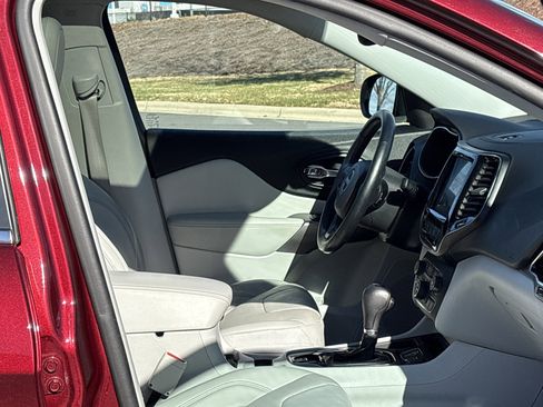 Certified 2021 Jeep Cherokee Limited w/ Elite Package image 25