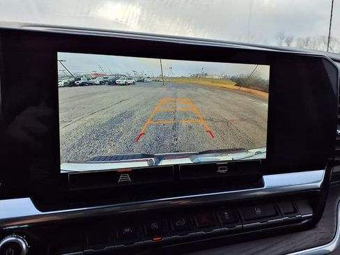 Used 2025 GMC Sierra 1500 SLT AWD/4WD image 63
