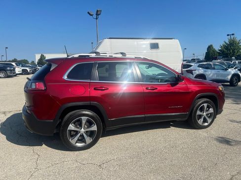 Used 2019 Jeep Cherokee Limited AWD/4WD image 2