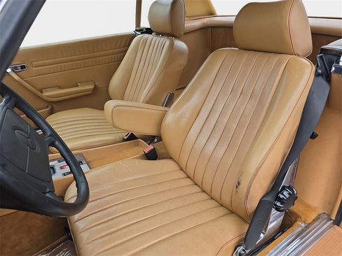 Used 1987 Mercedes-Benz 560 SL image 15