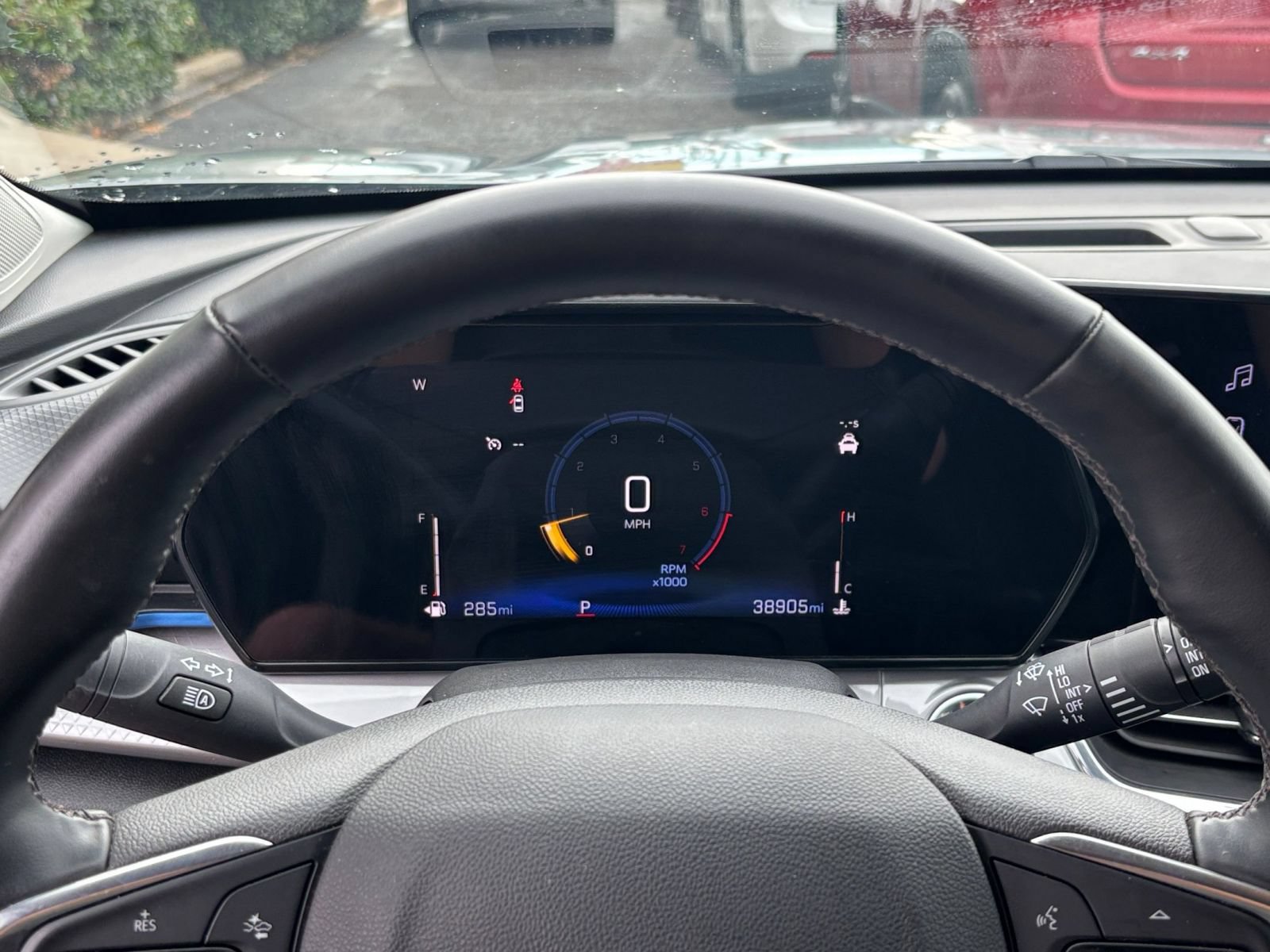 Used 2025 Chevrolet Trax LT w/ LT Convenience Package FWD image 38