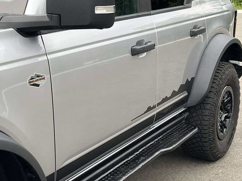 Used 2022 Ford Bronco Wildtrak AWD/4WD image 16