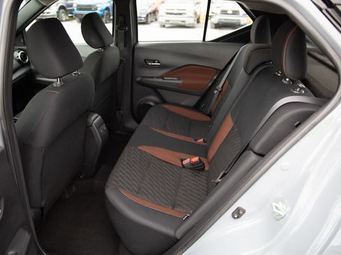 Used 2023 Nissan Kicks SR image 19