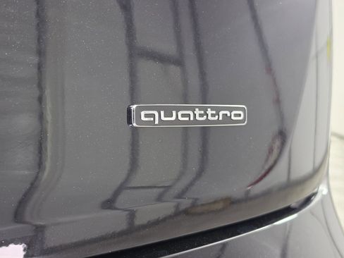 Certified 2023 Audi Q5 2.0T Premium Plus w/ Premium Plus Package AWD/4WD image 12