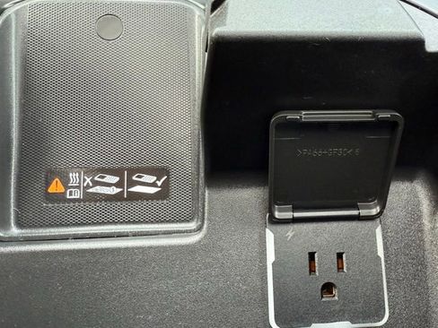 Used 2025 Chevrolet Silverado 2500 High Country w/ Technology Package image 35