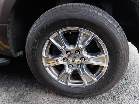 Used 2015 Ford F150 XLT w/ Equipment Group 301A Mid image 14