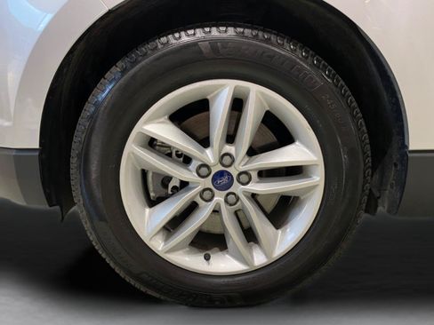 Used 2018 Ford Edge SEL w/ Equipment Group 201A AWD/4WD image 24