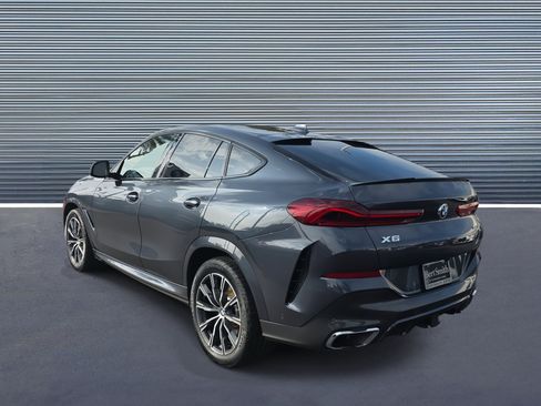 Used 2022 BMW X6 xDrive40i w/ M Sport Package image 4