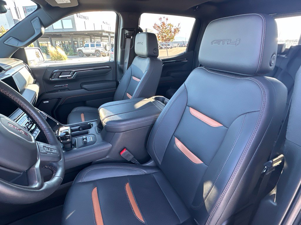 Used 2024 GMC Sierra 1500 AT4 w/ Technology Package AWD/4WD image 15