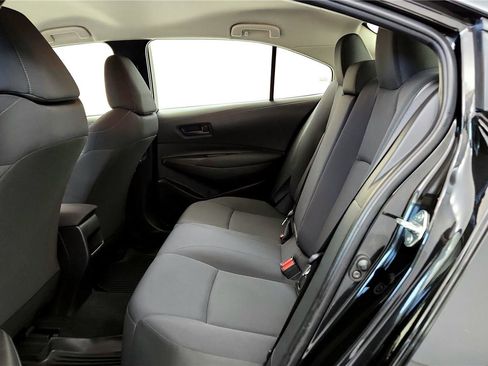 Used 2022 Toyota Corolla LE image 21