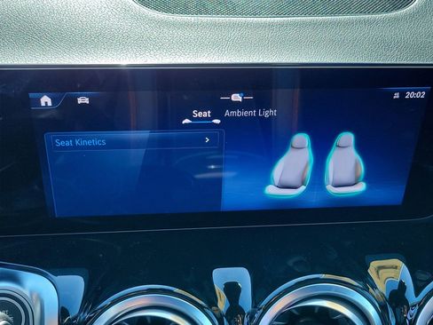 New 2025 Mercedes-Benz GLB 35 AMG 4MATIC image 26