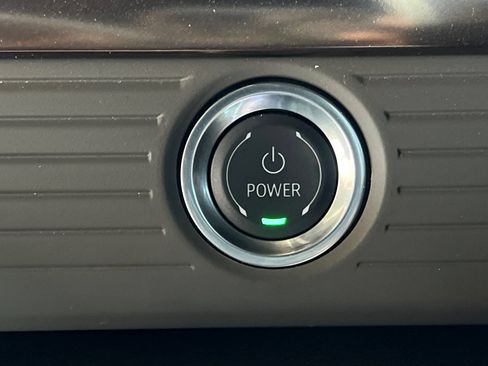 Used 2025 GMC Hummer EV 2X AWD/4WD image 30