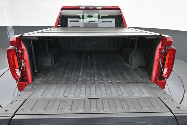 Used 2024 GMC Sierra 1500 AT4 w/ Technology Package AWD/4WD image 31