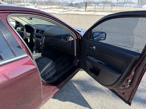 Used 2012 Ford Fusion SEL image 36