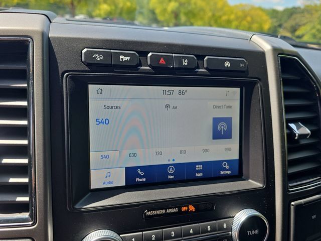 Used 2020 Ford Expedition XLT w/ Equipment Group 202A AWD/4WD image 16