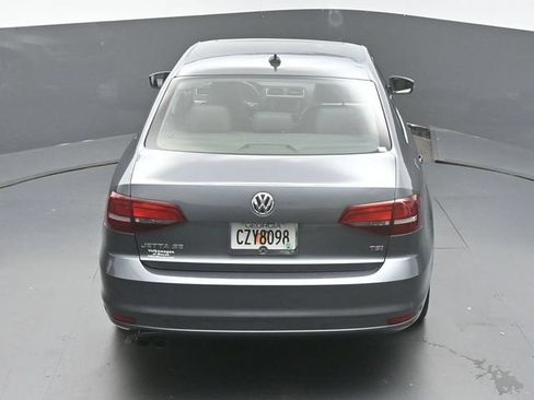Used 2018 Volkswagen Jetta SE FWD image 43