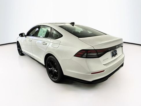 Used 2025 Honda Accord LX image 4