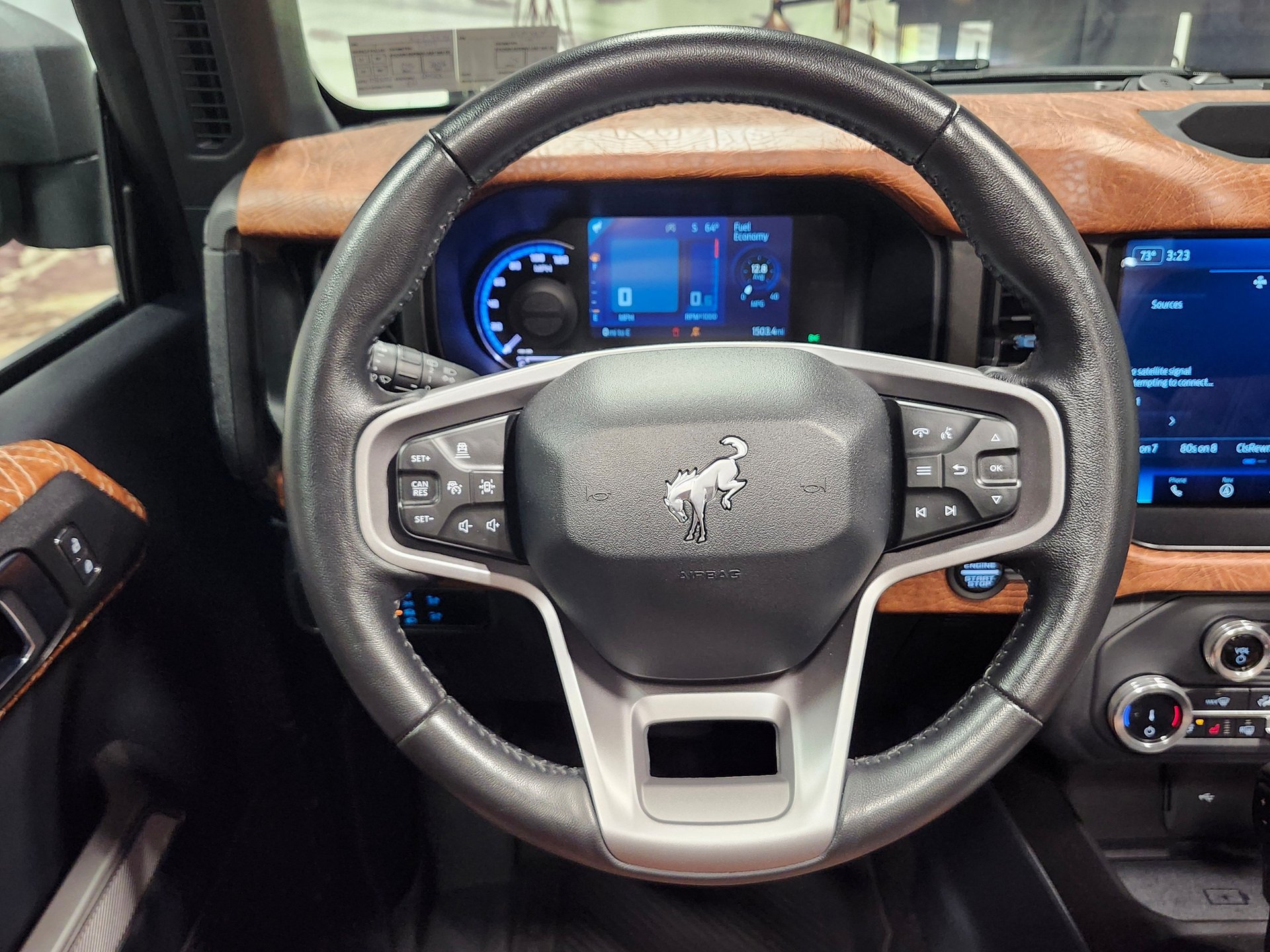 Used 2022 Ford Bronco Wildtrak AWD/4WD image 13