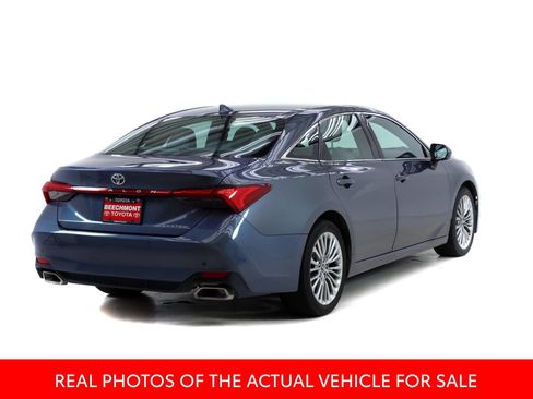 Certified 2019 Toyota Avalon Limited w/ Advanced Safety Package FWD image 2