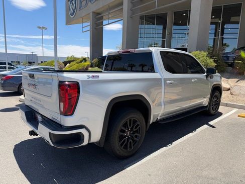Used 2022 GMC Sierra 1500 Elevation w/ X31 Off-Road Package AWD/4WD image 5