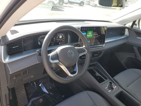 New 2026 Volkswagen Tiguan SE image 15