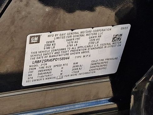 Used 2023 Buick Envision Avenir AWD/4WD image 29