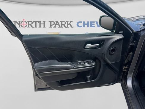 Used 2016 Dodge Charger SXT w/ Plus Group RWD image 10