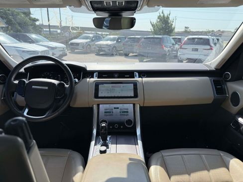 Used 2019 Land Rover Range Rover Sport HSE AWD/4WD image 18