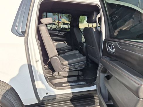 Used 2024 Chevrolet Suburban RST w/ Sport Performance Package RWD image 20