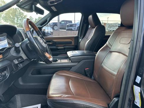 Used 2022 RAM 2500 Limited image 9