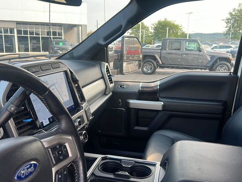 Used 2022 Ford F250 Lariat w/ Lariat Ultimate Package AWD/4WD image 20