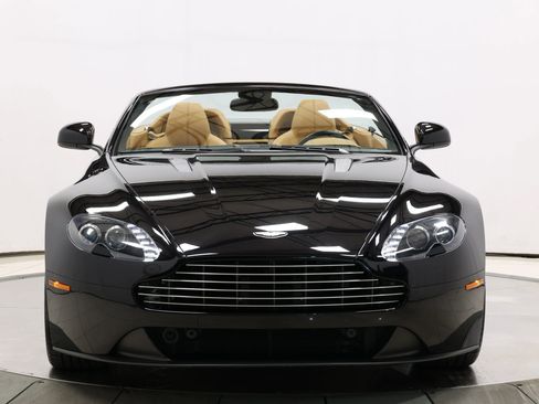 Used 2012 Aston Martin V8 Vantage V8 Convertible 2D image 77