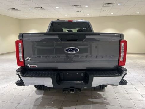 Certified 2023 Ford F250 XLT w/ FX4 Off-Road Package AWD/4WD image 4