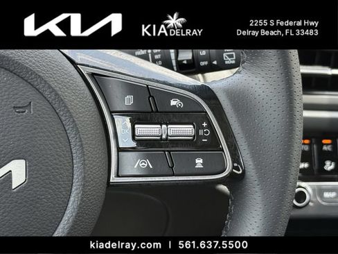 Certified 2026 Kia Seltos SX AWD/4WD image 30