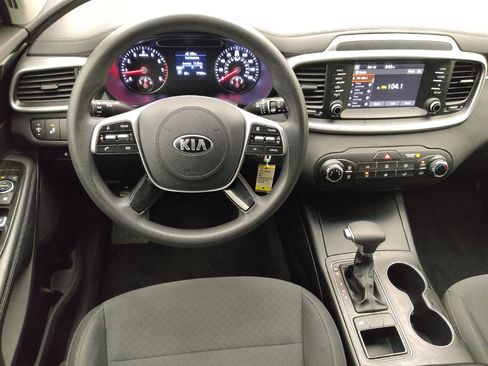 Used 2019 Kia Sorento FWD image 22