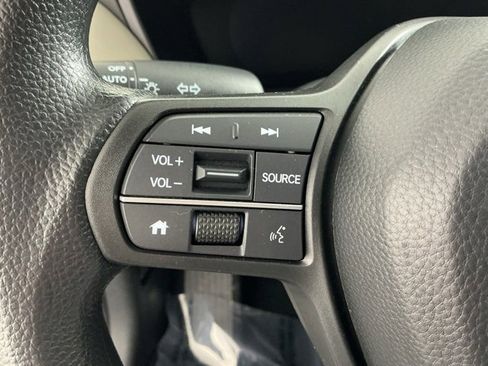 Certified 2024 Honda HR-V LX image 17