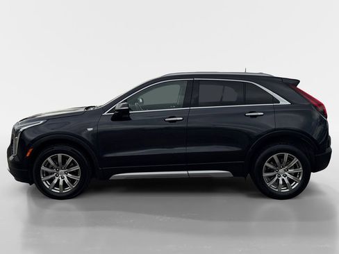 Used 2023 Cadillac XT4 Premium Luxury image 2