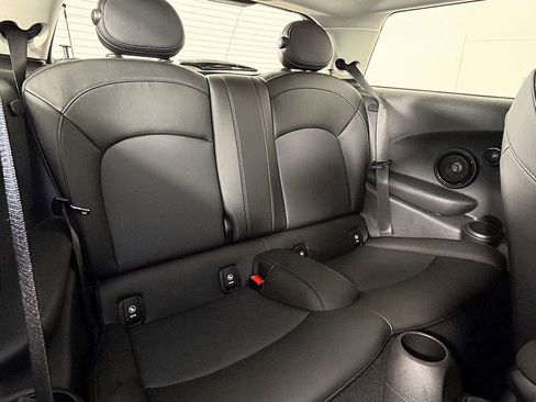 Used 2019 MINI Cooper S image 35