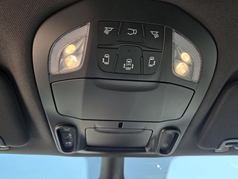 New 2026 Chrysler Pacifica Select FWD image 8