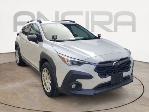 Used 2025 Subaru Crosstrek 2.0i Premium AWD/4WD image 2