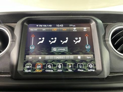 Used 2023 Jeep Wrangler Unlimited Sahara w/ Cold Weather Group AWD/4WD image 27