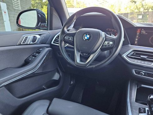 Used 2022 BMW X5 xDrive40i w/ Parking Assistance Package AWD/4WD image 9