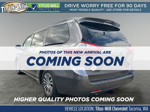 Used 2019 Toyota Sienna XLE image 3