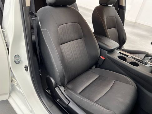 Used 2025 Nissan Altima 2.5 SV FWD image 25