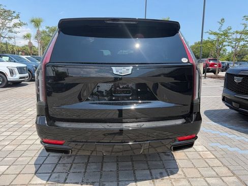 Used 2024 Cadillac Escalade ESV Sport Platinum w/ LPO, ONYX Package AWD/4WD image 6